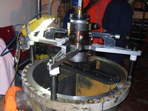 machine de tournage 2 axes / mobile / universelle / pour brides et vannes