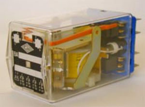 relais instantané / de puissance / contre les arcs électriques / embrochable