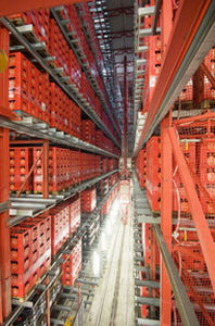 rayonnage à palette / entrepôt de stockage / pour charge lourde / de grande hauteur