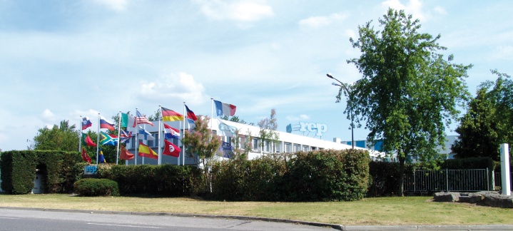 REP international Photo 2