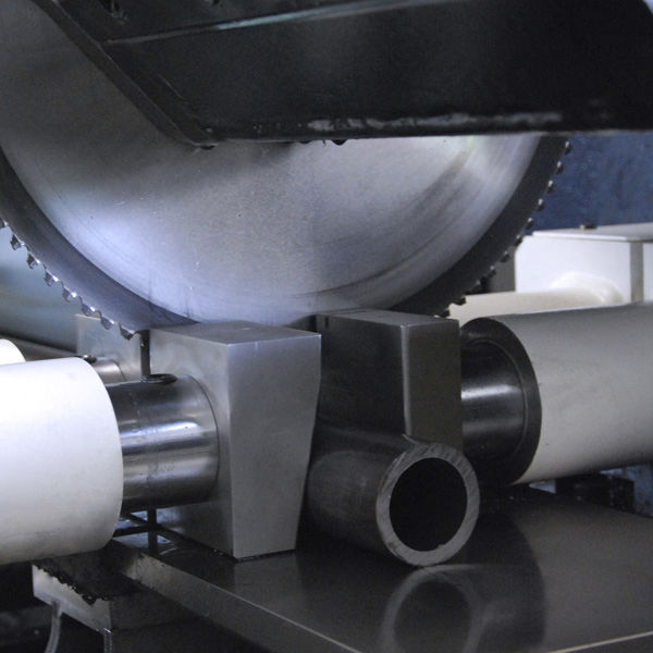 Scie circulaire RASACUT CC 150 RSA cutting technologies Sàrl pour