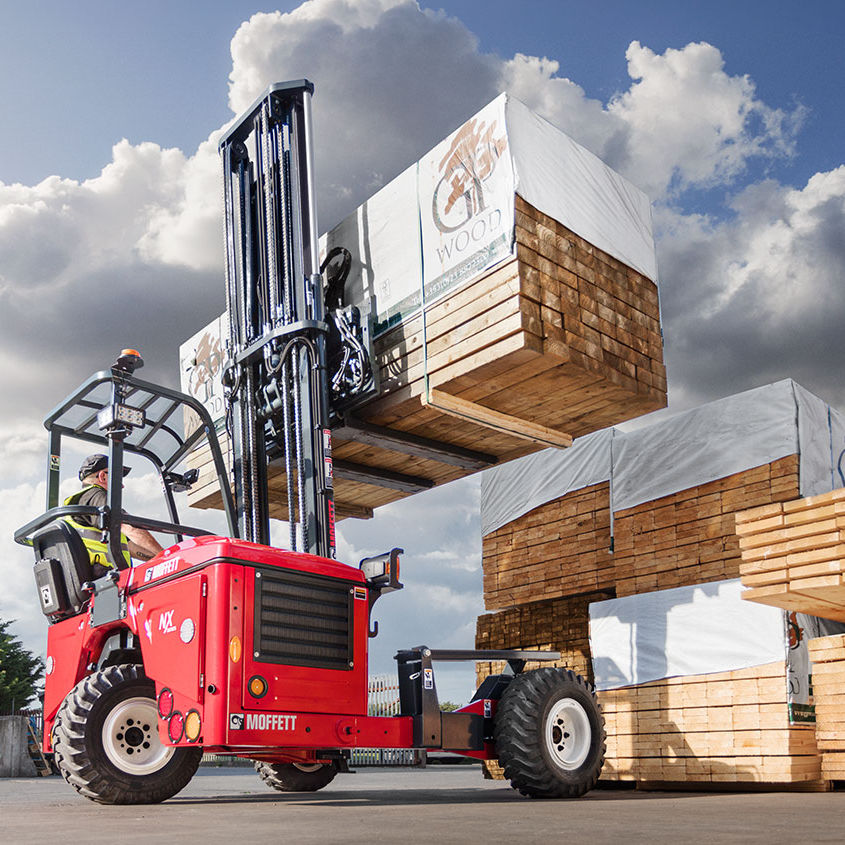 Chariot l vateur Diesel M4 NX Series Hiab Conducteur Port chariot-l-vateur-diesel-m4-nx-series-hiab-conducteur-port