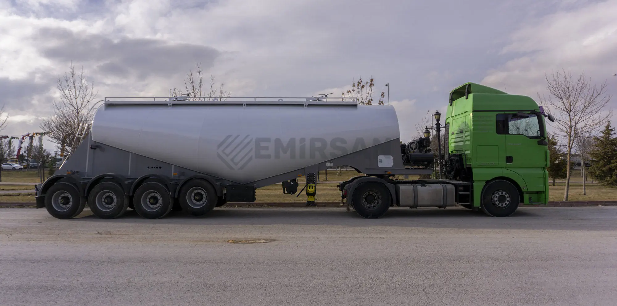 Solido Unic Sahara semi remorque avec citernes eau potable