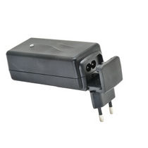 Chargeur de batterie Ni-MH / enfichable...
