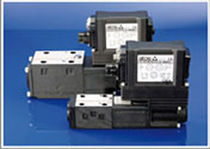 Servo-vérin hydraulique / double effet