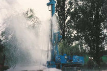 Foreuse multifonction / sur chenilles /...