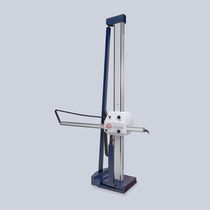 Machine de mesure tridimensionnelle à commande...
