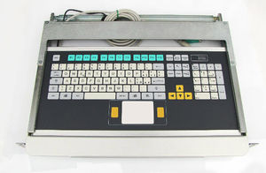 clavier monté sur rack-tiroir
