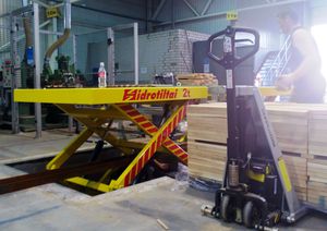 nacelle élévatrice à ciseaux d'atelier