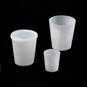 becher en polyéthylène