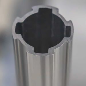 profilé en aluminium