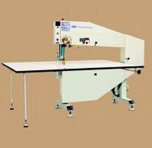 machine de découpe à couteau