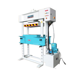 presse hydraulique / motorisée / d'estampage / de cintrage