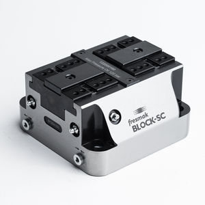 étau pour machine-outil / hydraulique / auto-centrant