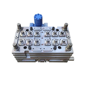 moule d'injection plastique multi-empreintes 1