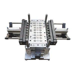 moule d'injection plastique multi-empreintes 1