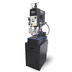 machine à tarauder d'établi