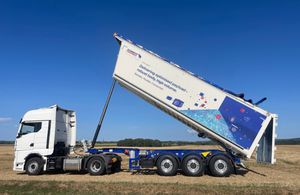 semi-remorque porte-conteneur 1