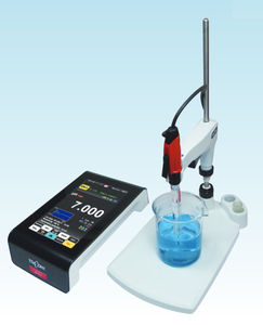 pH mètre portable / de laboratoire / avec afficheur LCD