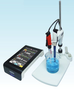 analyseur d'eau / de conductivité / portable / automatique