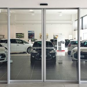 profilé en aluminium / pour porte coulissante