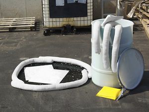 kit d'urgence anti-pollution d'hydrocarbures