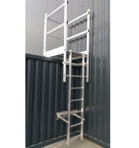 échelle en aluminium