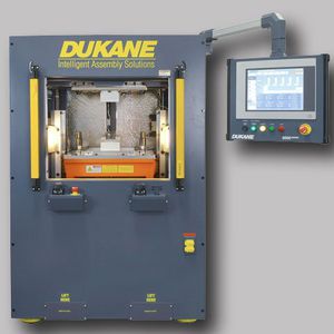 poste à souder à ultrasons / alimenté par un moteur hydraulique