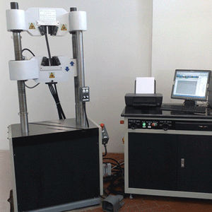 machine d'essai universelle