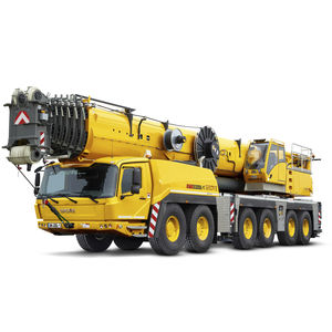 grue montée sur camion 1