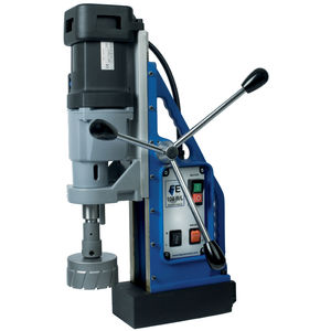 machine de perçage magnétique 1