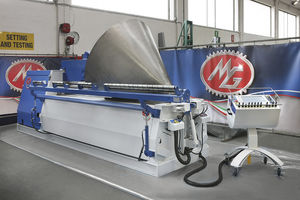 rouleuse à 4 rouleaux