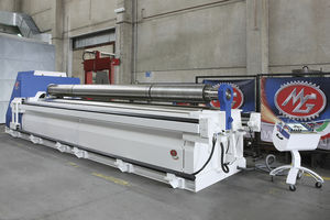 rouleuse à 4 rouleaux
