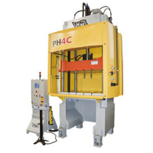 presse hydraulique / à ébarber / pour acier / à 4 colonnes