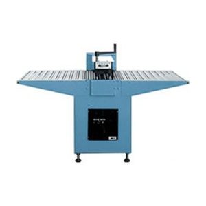 machine de découpe à l'emporte pièce