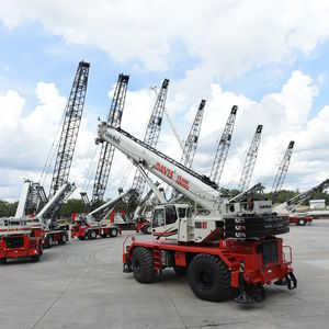 grue automotrice