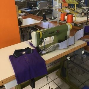 machine à coudre à une aiguille 1