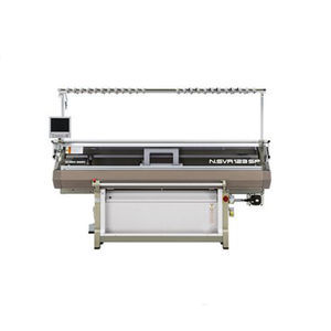 machine à tricoter plate