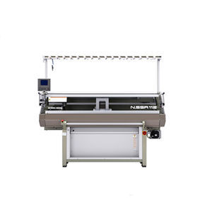 machine à tricoter plate
