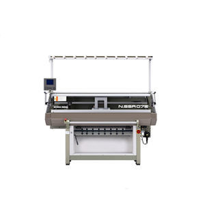 machine à tricoter plate