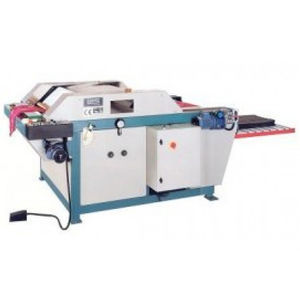 machine de finissage textile pour tricot 1