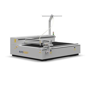 machine de découpe laser CO2
