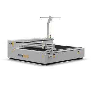 machine de découpe laser CO2