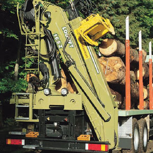grue forestière à flèche articulée 1