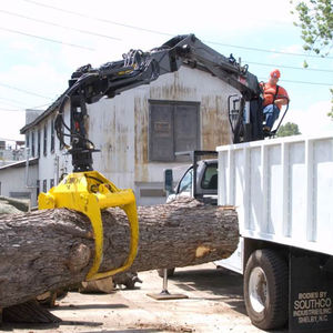 grue forestière à flèche articulée 1