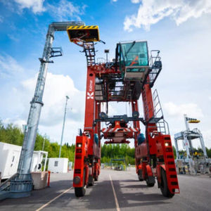 chariot cavalier pour container 1