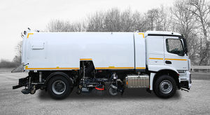 balayeuse sur camion