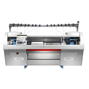 machine à tricoter plate