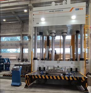 presse servo-hydraulique 1