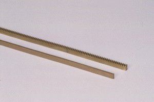 crémaillère à denture droite 1